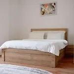 Апартаменты Whole Floor In Upscale Neighborhood Тирана