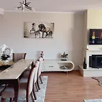 Whole Floor In Upscale Neighborhood Апартаменты