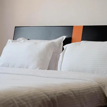 Apartman Whole Floor In Upscale Neighborhood Tirana