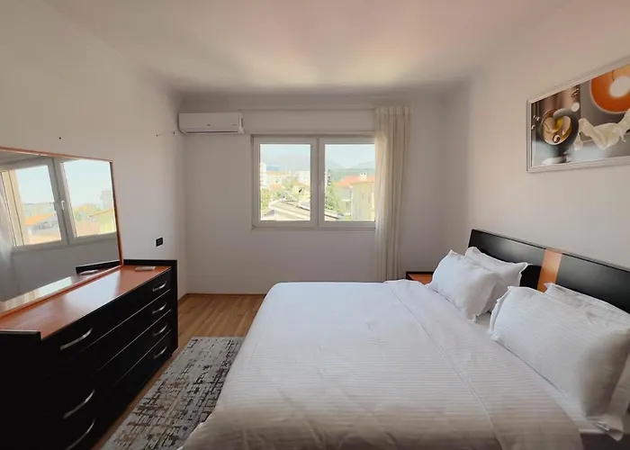 Whole Floor In Upscale Neighborhood Tirana