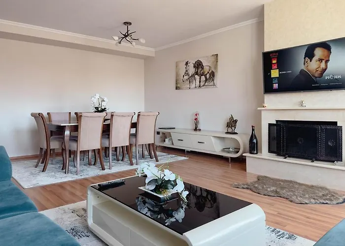Whole Floor In Upscale Neighborhood Tirana